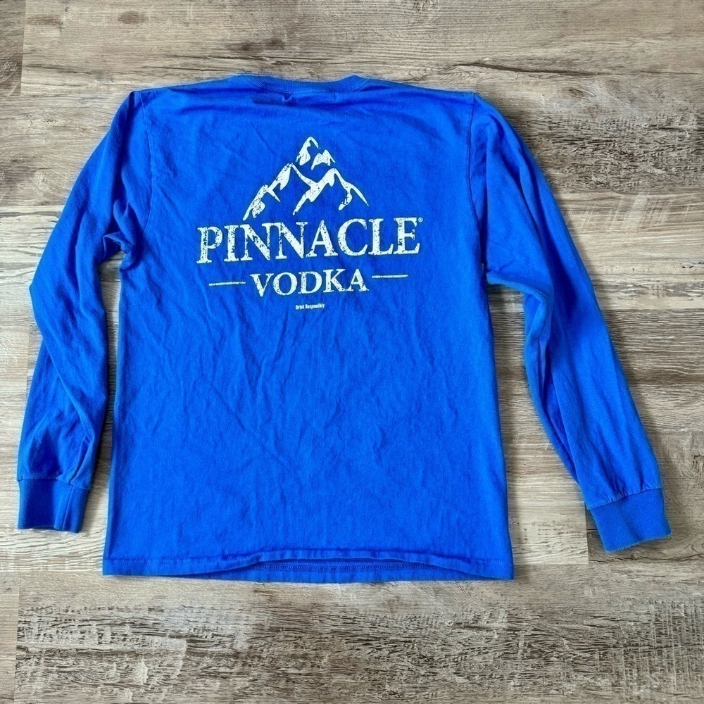 Blue Pinnacle Vodka long sleeve shirt
Port co mens M measures 19x26 - Picture 3 of 5